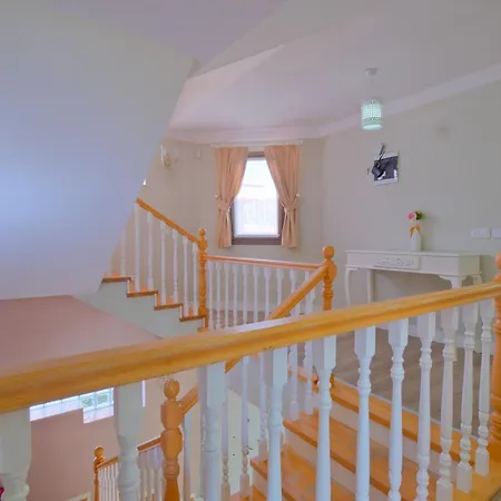 Belis&liya ヴィラ フェティエ